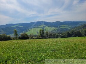 Väčší rekreačný pozemok s nádhernými výhľadmi nad obcou Zu - 3