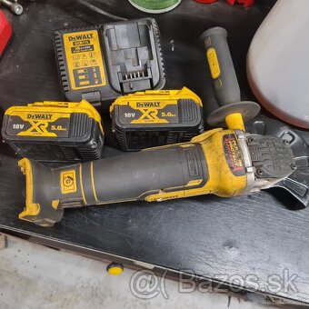 Dewalt uhlova bruska - 3