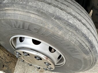 315/80r22.5 vodiace Michelin - 3