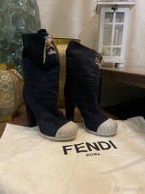 Fendi - 3