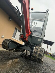 Iveco Eurocargo sklapač a minibager Wacker Neuson - 3