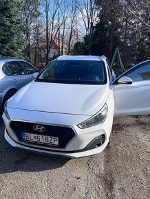 Predám Hyundai i 30cw - 3