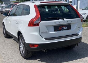 Volvo XC60 2.4 D5 4x4 KŮŽE PANORAMA DPH nafta automat 158 kw - 3