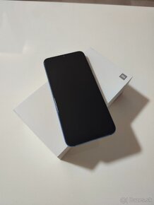 Xiaomi Mi 9 SE - 3