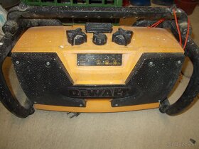 mesit a dewalt radio - 3