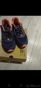 Predam sportovu obuv KARRIMOR - 3