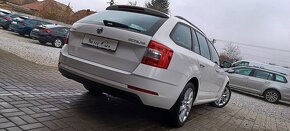 Škoda Octavia Combi 2.0 TDI DSG Style Možný Leasing - 3