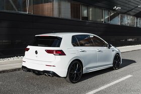 Golf 8 R 320koni na Prenájom - 3