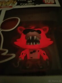 Foxy the Pirate Glow Five nights at Freddy's Fnaf 109 - 3