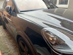 Porsche Cayenne firemný - 3