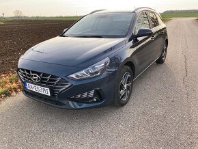 Hyundai i30 CW 1.5 i Family - 3