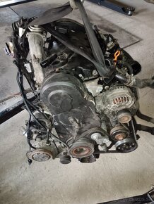 Motor 1.9 tdi 96kw AWX - 3