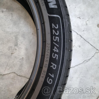 Letné pneumatiky 225/45 R19 MICHELIN DOT3424 - 3