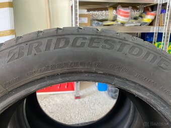 Predam 2ks zimne pneu Bridgestone 225/50R17 runflat - 3