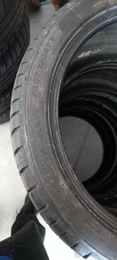 Pneu 245/40 R18 - 3