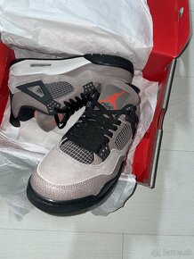 Jordan 4 Taupe Haze - 3