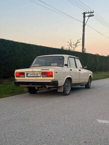 Lada VAZ 2107 1500 - 3