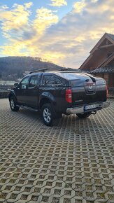 Predám Nissan Navara D40 - 3