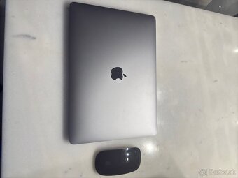 Apple MacBook - 3