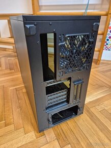 Fractal Design Define 7 + Blu Ray napalovačka LG - 3