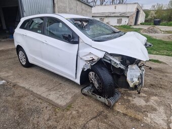 Rozpredám na náhradné diely Hyundai i30 2016 - 3