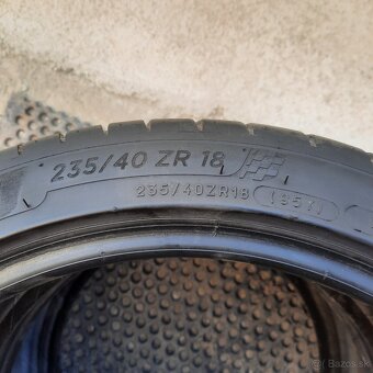 Michelin Pilot SPORT 4 235/40 ZR18 95Y - 3