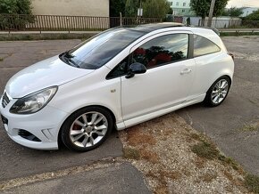 Opel Corsa D 1.6 turbo GSI - 3