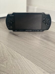 PSP 3004 Slim - 3