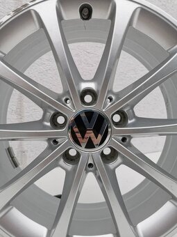 Vw Golf alu disky 6,5J R17 5x112 ET44 - 3