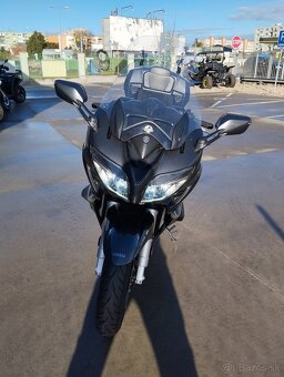 Yamaha FJR 1300 - 3