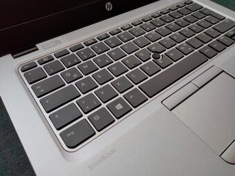 HP elitebook 820 G3 , Intel® Core™ i5 ,8gb ram ,ssd , Win 7 - 3