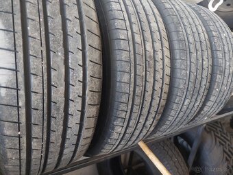 Yokohama 235/60r18 - 3