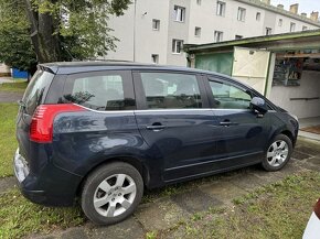 Predám Peugeot 5008, 1.6Hdi 84kW, automat, 7 miestny - 3