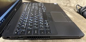 Dell Latitude 5501 - 15.6" - 3