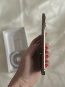 Predám iPhone 11 Pro 64GB (farba Gold) + vodotesné puzdro - 3