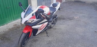 Yamaha yzf r 125 - 3