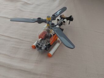 LEGO Technic 42064 Výzkumná loď Ocean Explorer - 3