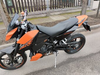 Predám KTM Duke 690 top stav - 3