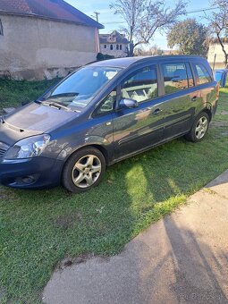 Opel Zafira b 1.9 88kw rok 2008 - 3