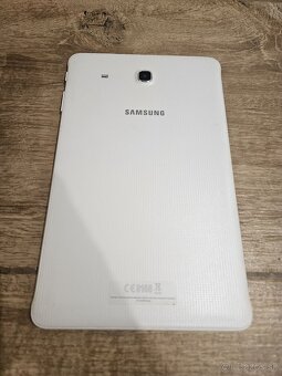 samsung galaxy tab E..9.6 palcovy - 3