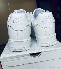 Nove tenisky NIKE AIR FORCE 1'07 white original Vel-44 -koža - 3