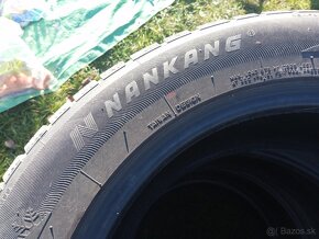 Predám zimné pneumatiky Nankang 225/60R17 - 3