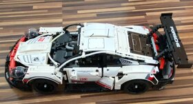 LEGO Porsche 911 RSR 42096 - 3