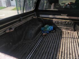 Nissan Navara D40 cargo záchytný system na upevnenie nákladu - 3