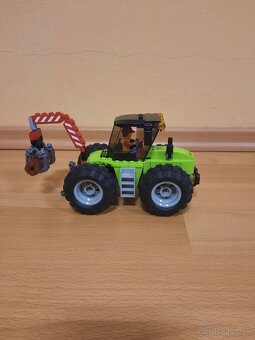 Lego City 60181 - Forest Tractor - 3