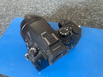 Panasonic DMC-FZ2500 - 3