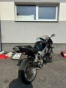 Honda VTR 1000 - 3