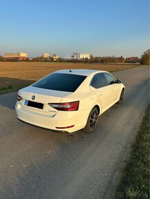 Škoda Superb III 2.0 TDI 110kw CANTON,BI-Xenóny,Keyless… - 3