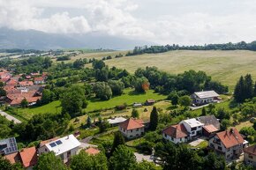 NA PREDAJ starší rodinný dom v obci Trstené s pozemkom 2176m - 3