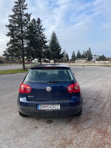 Volkswagen golf V 1,6 75kw - 3